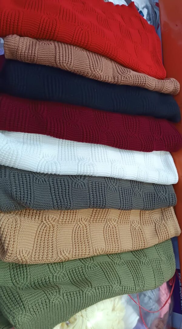 Chompa de hilo algodón tacto - Modelo Modelo Lulú Colores